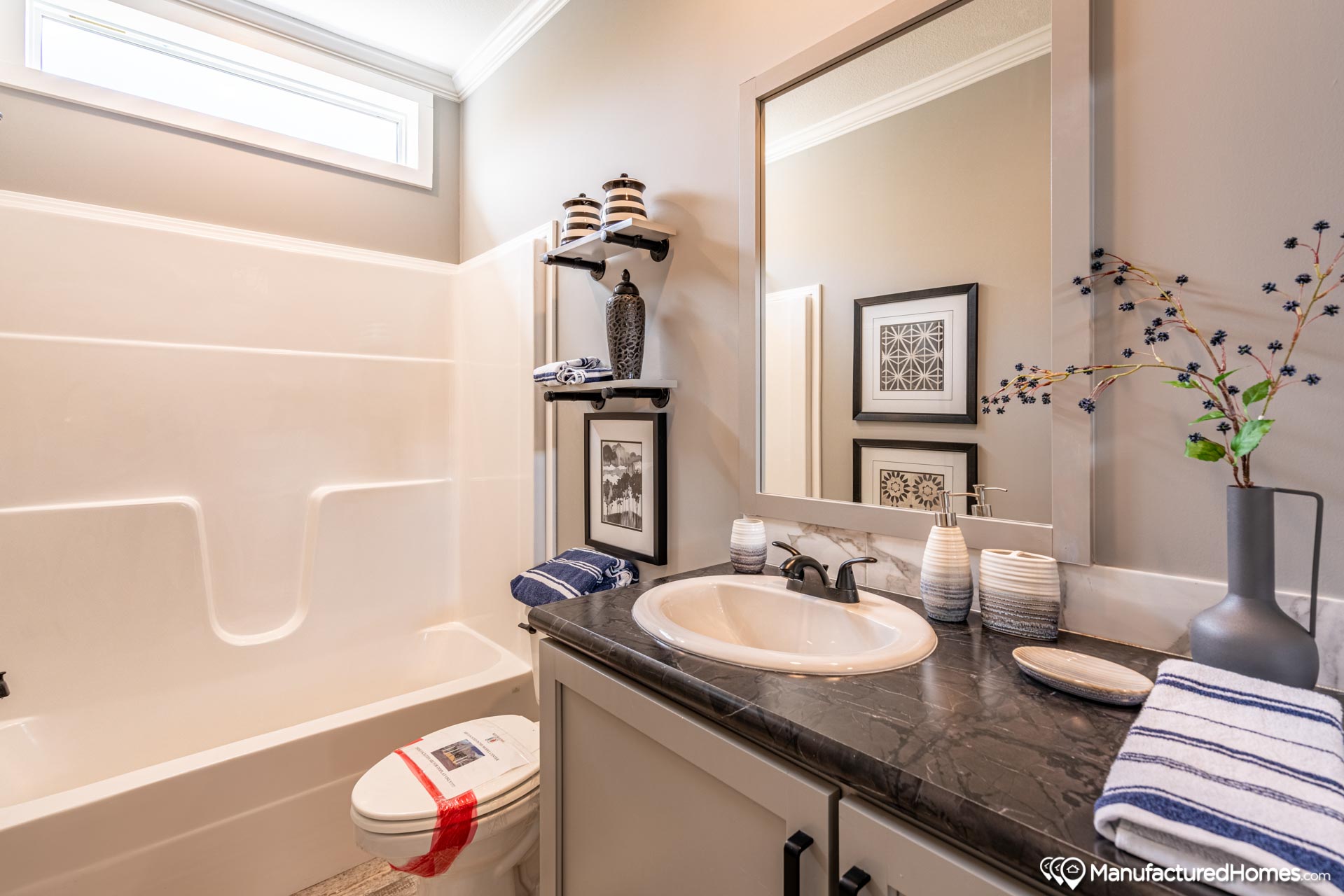 Lifestyle / Cottage Farmhouse 28522J by Florida Homes Direct